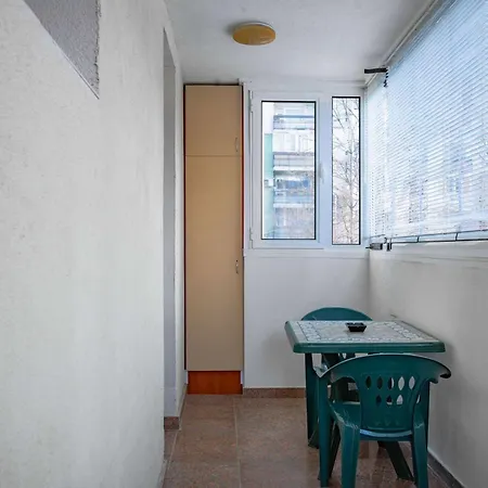 1br Flat Steps From Metro And Tram Stops By Flat Manаger