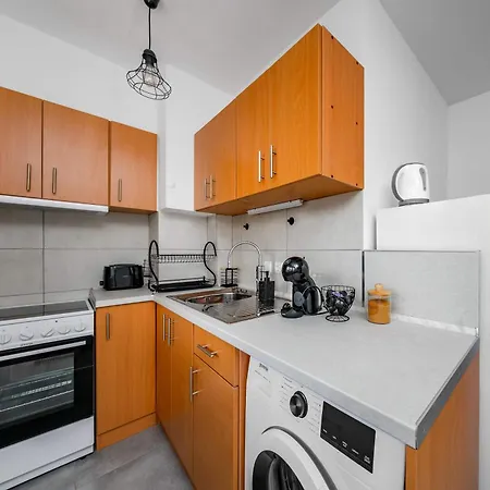 1br Flat Steps From Metro And Tram Stops 아파트 소피아